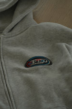 GLOBE ZIPPER